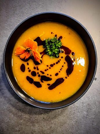 Geröstete Kürbiscremesuppe