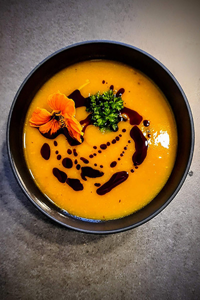 Geröstete Kürbiscremesuppe