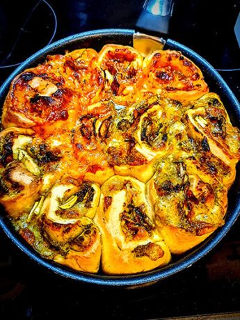 Pizzaschnecken aus dem Ofen