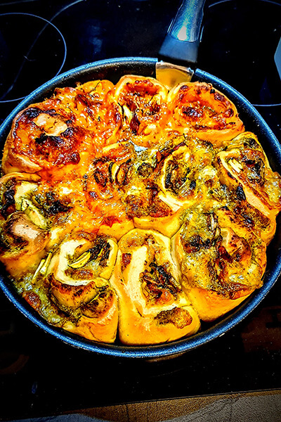 Pizzaschnecken aus dem Ofen